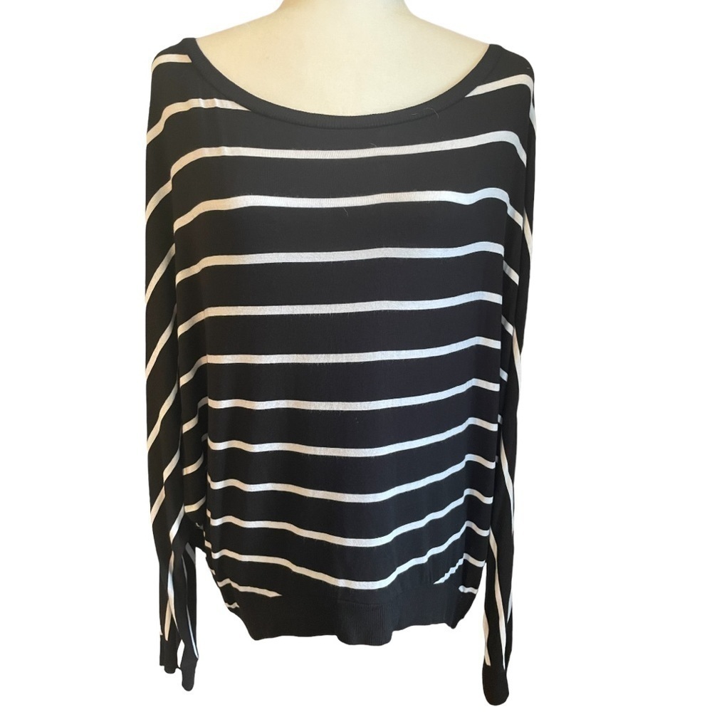 For Cynthia Black and  White Long Sleeve Top M